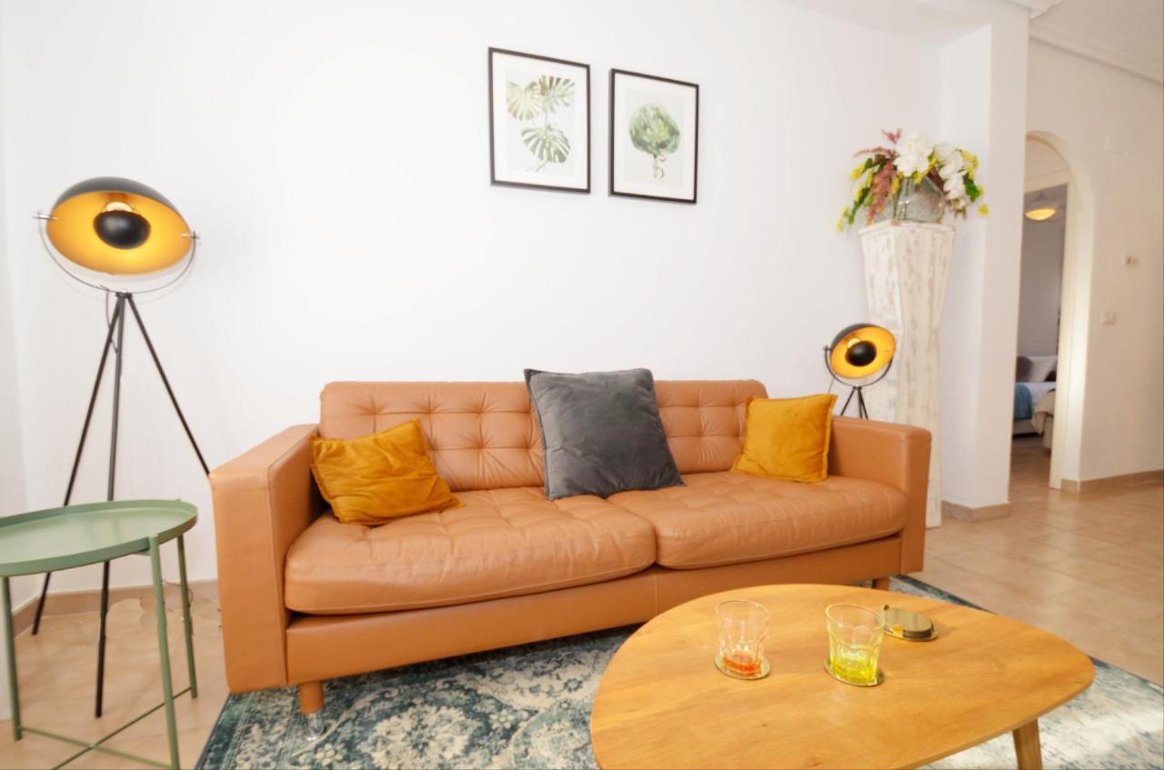 Punta Prima Pleasure With Private Parking In A Gated Community Close To The Appartement *